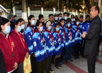 The members of Himachal Pradesh women hockey team which won Bronze medal in national ice hockey cham