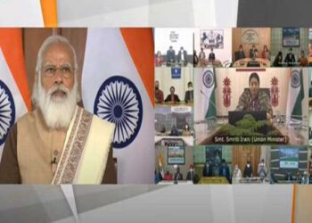 बाल पुरस्कार विजेताओं को PM मोदी की सलाह- हर साल किसी की जीवनी जरूर पढ़िए