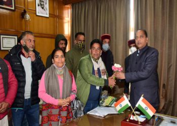 Deputation of newly elected members of Nawar area call on CM