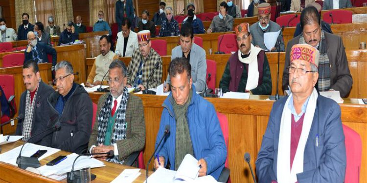 Action will be taken against officers responsible for delay in developmental projects: CM