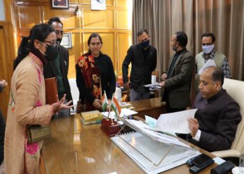 Newly elected Pradhan of Lower Koti calls on Chief Minister