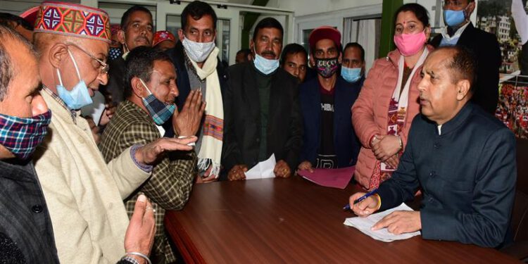 A deputation of Gram Panchayat Kau of Mandi district call on Chief Minister Sh Jai Ram Thakur at Shimla today.