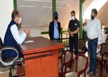 Delegation of HP Vyapar Mandal calls on Chief Minister