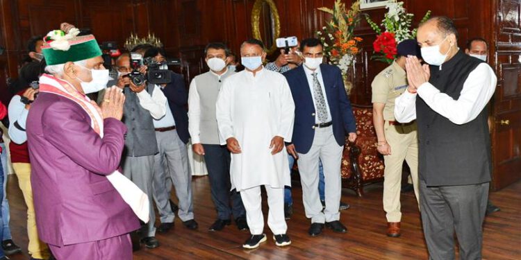 CM gives warm send-off to Governor Bandaru Dattatraya