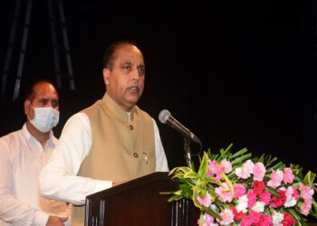 CM pays tribute to martyrs of Kargil War