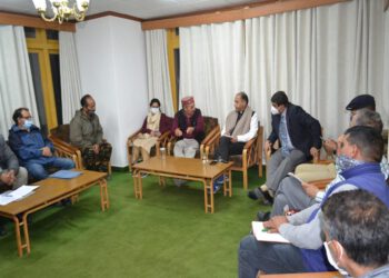 Chief Minister directs officers of Lahaul Spiti to ensure implementation of developmental schemes