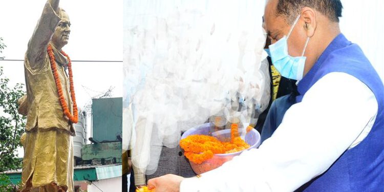 CM pays floral tribute to Rajiv Gandhi