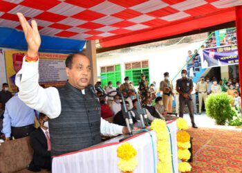 Hon’ble CM addressing a public meeting at Balichowki in Seraj Vidhan Sabha area of Mandi district on