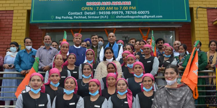 Hon’ble CM visited SHE HAAT at Bag Pashog in Pachhad Vidhan Sabha area of Sirmour district