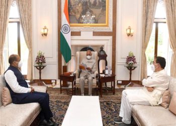 CM extends formal invitation to President to visit HP for special session of Vidhan Sabha