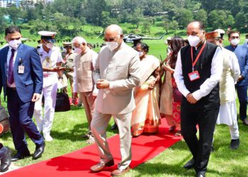 President accorded warm welcome on arrival at Shimla