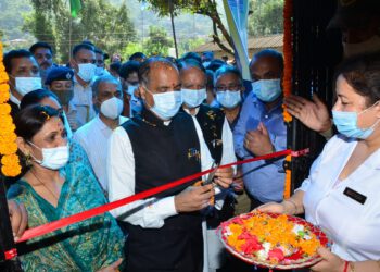 Hon’ble CM inaugurating first Model De-addiction and Rehabilitation Centre of the State at Raghunath-ka-Padhar in Mandi
