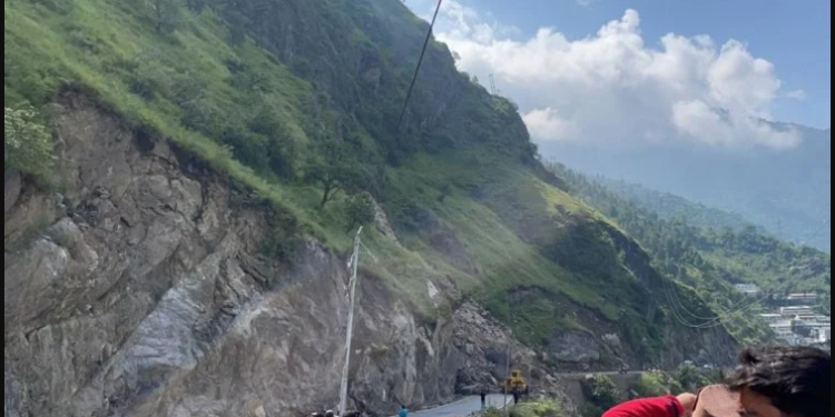 Landslide occurred near Jeori- Sub division Rampur District Shimla