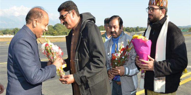 CM accorded warm welcome at Dharamshala