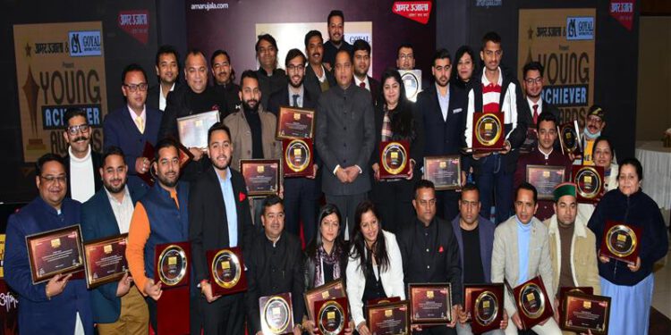 CM honours young entrepreneurs for remarkable achievements