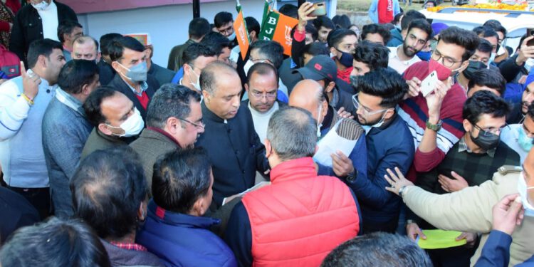 Delegation of Dr. G.C. Negi Veterinary College Palampur calls on CM