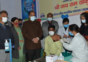 CM launches State wide covid-19 vaccination campaign for 15-18 years age group from Mandi