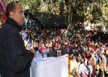 Chief Minister inaugurates Public Works Division at Thalout