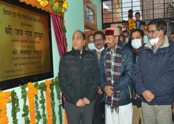 Chief Minister Jai Ram Thakur inaugurating the Public Works Division Office at Thalout. in Mandi district today.