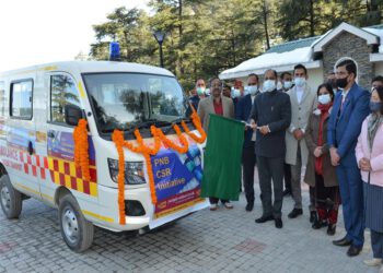 CM flags-off ambulance for Kupvi block in Chopal area