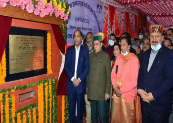 CM lays foundation stone of Rs.49 crore double lane Dhalli tunnel