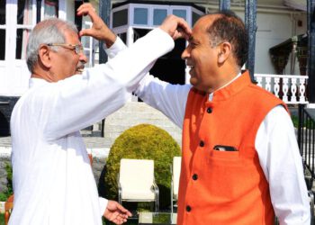 CM greets Governor on Holi