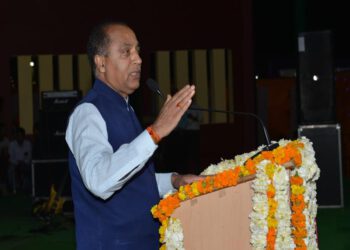 CM inaugurates last cultural night of National Level Holi Utsav of Sujanpur