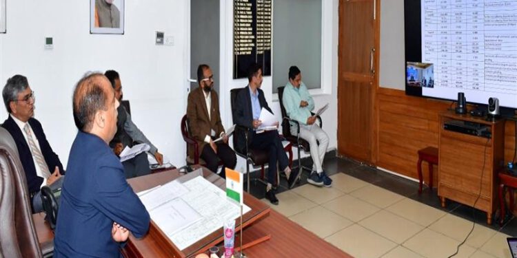 CM directs PWD officers to regularly monitor progress of maintenance of roads