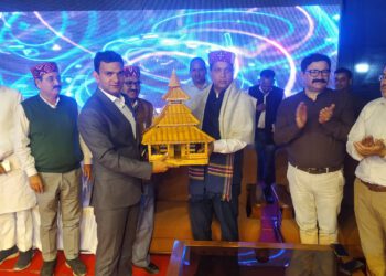 Chief Minister inaugurates Kullu Carnival