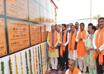 CM inaugurates and lays foundation stones of developmental projects worth Rs. 200 crore in Chintpurni Vidhan Sabha area of Una district