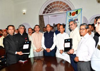 MoU signed between HP and NHPC for Pilot Green Hydrogen mobility station at Chamba