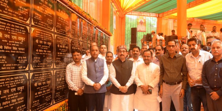 Chief Minister inaugurates and lays foundation stones of developmental projects worth Rs. 234.24 crores in Sulah Assembly constituency of Kangra district