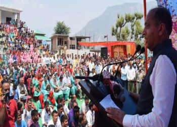 CM inaugurates Electricity Section and Primary Health Center at Saroa