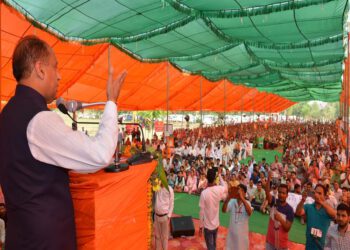 CM inaugurates and lays foundation stones of developmental projects worth Rs. 105 crore in Jawalamukhi AC of district Kangra