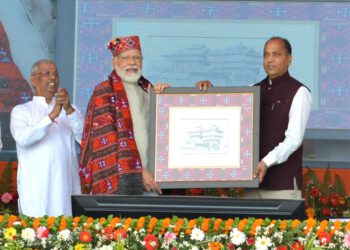 PM addresses Garib Kalyan Sammelan in Shimla