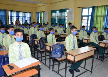 Governor visits Government Dileep Boys Senior Secondary School in Solan