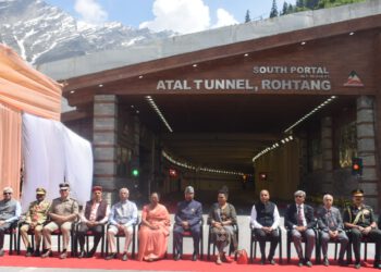 President of India visits Atal Tunnel Rohtang