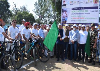 CM flags off Cyclothon and Awareness Campaign Rally