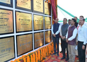 CM dedecates developmental projects of Rs.51.46 crore in Seraj Assembly Constituency