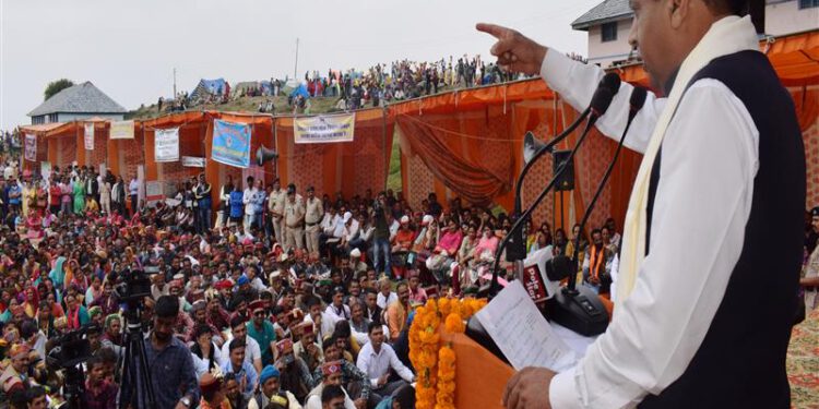 CM presides over closing ceremony of Saranahuli Mela at Prashar in district Mandi