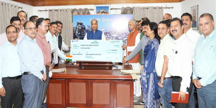 CM presented with cheque of Rs. 11 lakh towards CM Relief Fund