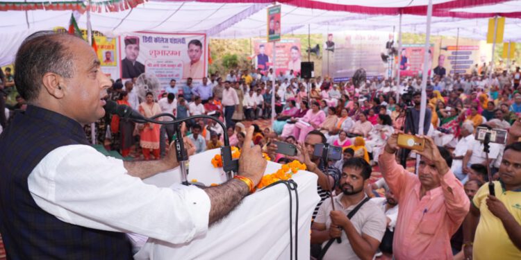 CM inaugurates and lays foundation stone of various projects worth Rs. 112.68 crore in Shri Naina Devi Ji Vidhan Sabha area