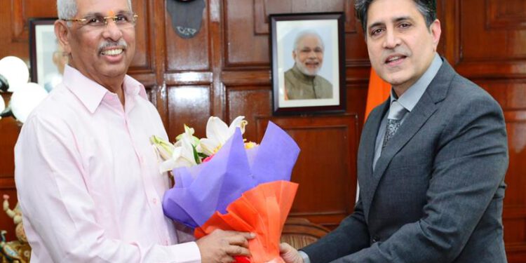 Chief Justice of HP High Court calls on Governor