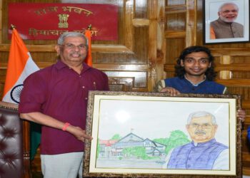 Young innovative artist Apoorv presents portrait paintings to Governor