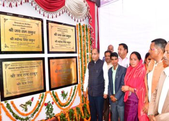 CM inaugurates and lay foundation stones of five developmental projects worth Rs. 8 crore at Shikawari