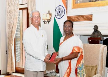 Governor calls on President
