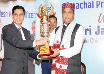 CM enhances the Uniform Allowance of HP Police Officers to Rs 15,000