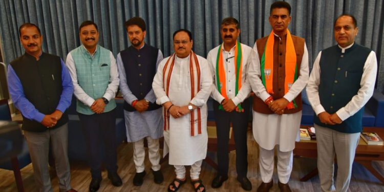 Chief Minister Shri Jai Ram Thakur called on National BJP President Shri J P Nadda accompanied by Congress MLAs Sh Lakhwinder Rana and Sh Pawan Kajal who joined the BJP today at BJP National headquarters at New Delhi