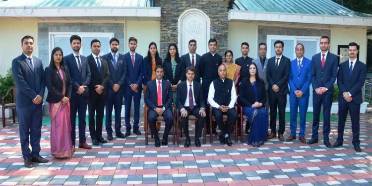 Administrative Services probationers calls on CM