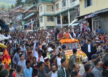 CM inaugurates and lays foundation stones of 43 developmental projects worth Rs.186 crore for Jubbal and Kotkhai AC at Jubbal